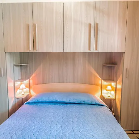 Apartment Locazione Turistica Ginestra *
